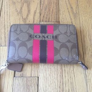 Coach wallet